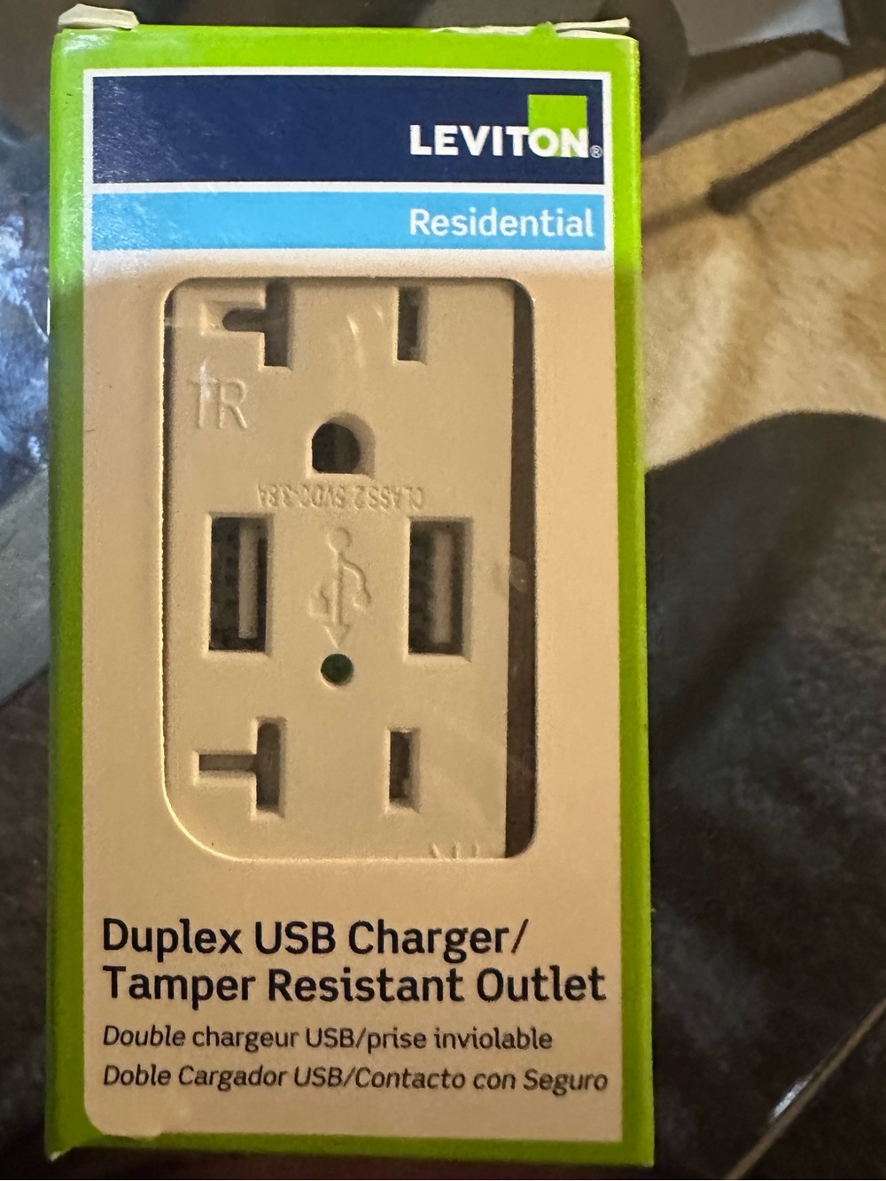 Leviton T5632 Residential Duplex USB Charger and Tamper-Resistant Outlet